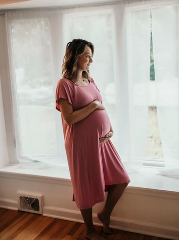 Camison maternal de parto y lactancia rosa