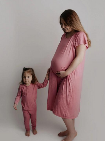 Camison maternal de parto y lactancia rosa